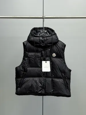 モンクレール パリオ レディース ブラック フード付きダウンベスト (K20931A00096596XE)