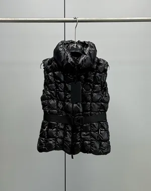 モンクレール エミリオン レディース ブラック スクエア キルティング ダウンベスト スリムフィット (K20931A00086597Z8)