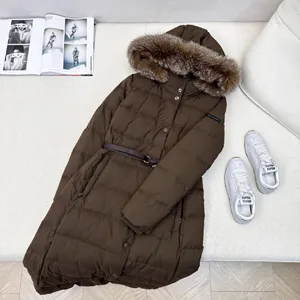 バーバリー ウィメンズ ブラウン シンベルト フード付き ロングダウンジャケット（Burberry45）