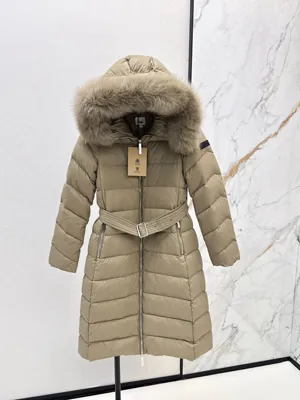 バーバリー 2025年秋冬新作 レディース ベージュ ファーカラー フード付き ロングダウンジャケット（Burberry11）