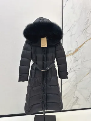 バーバリー 2025年秋冬新作 レディース ブラックファーカラー フード付き ロングダウンジャケット（Burberry7）