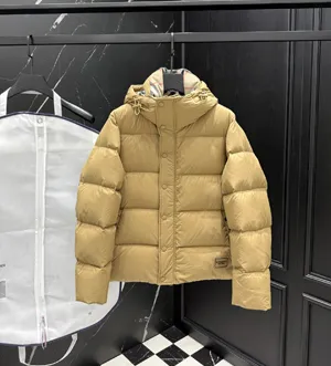 Burberry‘Halsby’Down Jacket Beige バーバリー ハルスビー カップルズ ベージュ フード付き チェック ダウンジャケット（8091092）