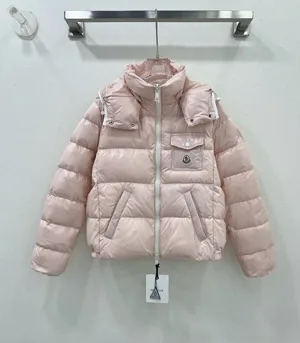 モンクレール アンドロ レディース フード付きクロップドダウンジャケット チェリーブロッサムピンク (K10931A00078597EU)