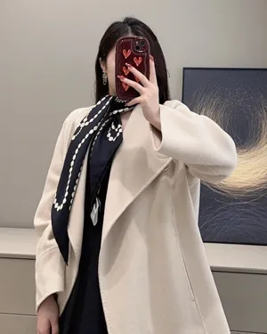 シャネル「パール ネックレス」ブラック シルクハンカチ 90x90cm（Chanel0058）