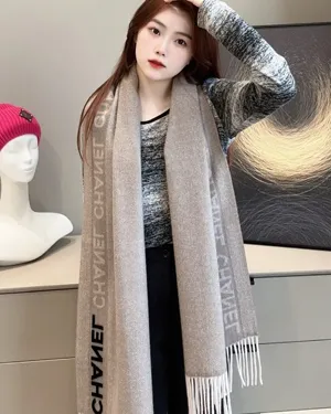 シャネル「クラシック ロゴ」カーキ カシミヤ マフラー 190 x 45cm（Chanel0084）