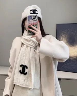 シャネル「リトル ウェーブ」オフホワイト ニット カシミア マフラー/ビーニー セット 200 x 28cm（Chanel0102）