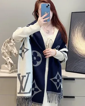 ルイヴィトン「エシャルプモノグラムキャピタル」ネイビー/ホワイト リバーシブル カシミヤ マフラー 45×190cm（M73454）