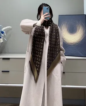 ルイヴィトン「モノグラムシャイン」シルクショール ブラウン 140×140cm（M75122）