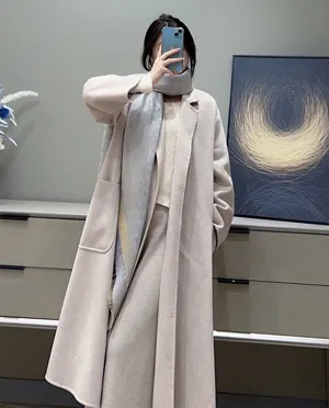 ルイヴィトン「モノグラムシャイン」シルクショール グレージュ 140×140cm（M75121）