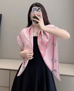 ルイヴィトン「レッツゴー」ピンク シルクスカーフ 90×90cm（M76459）