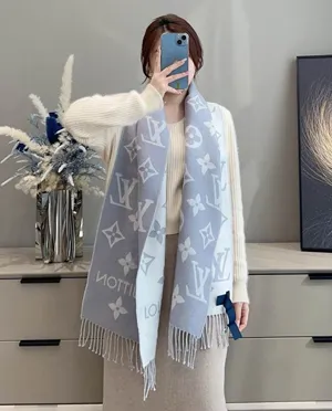 ルイヴィトン「LV エッセンシャル」ウール ロングマフラー グリクレール 34×186cm（M77727）